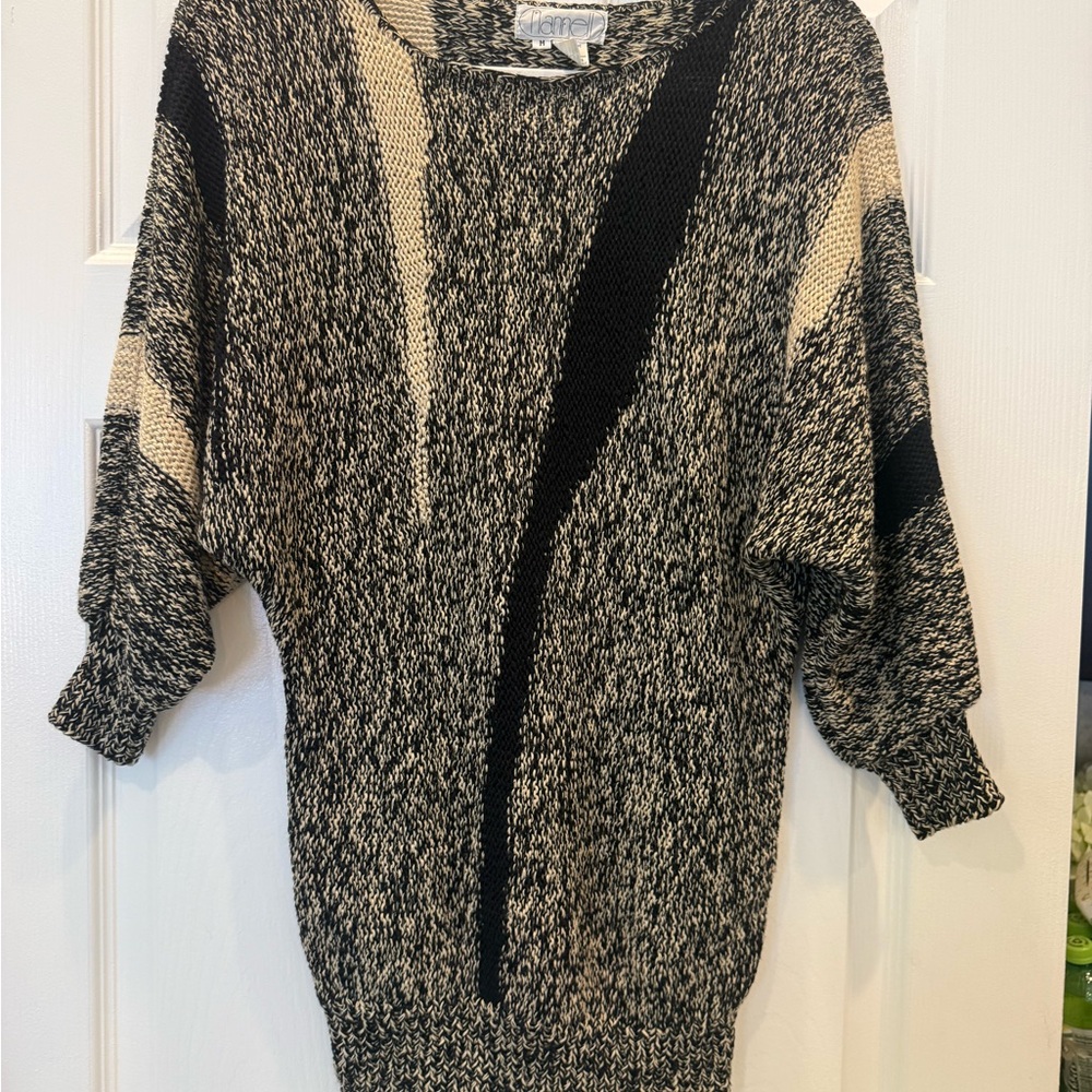 Vintage Nannell Marled Black and Cream Crewneck Sweater